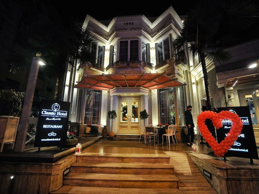 Classic Hotel Tirana Bagian luar foto